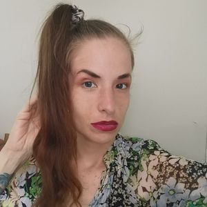 Meet your Posher, Angela kara